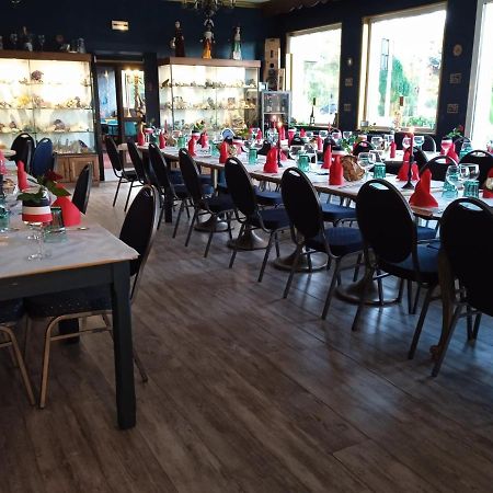 Hotel Restaurant Le Chanel Villieu Zewnętrze zdjęcie
