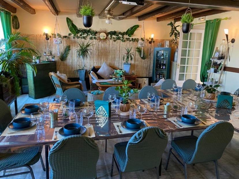 Hotel Restaurant Le Chanel Villieu Zewnętrze zdjęcie